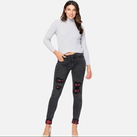 Judy Blue Own The Night High Rise Buffalo Plaid Patch Skinny Jeans - Picture 1 of 7